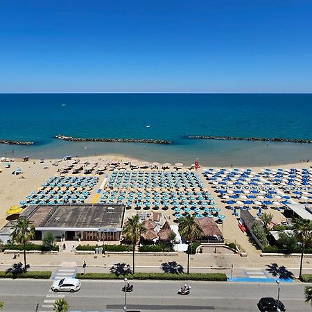 La Terrazza Sul Mare Apartment Montesilvano Exterior photo