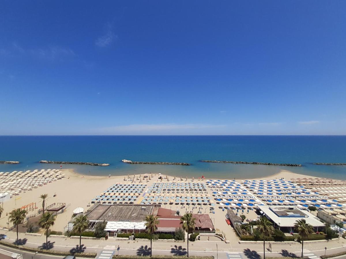 La Terrazza Sul Mare Apartment Montesilvano Exterior photo