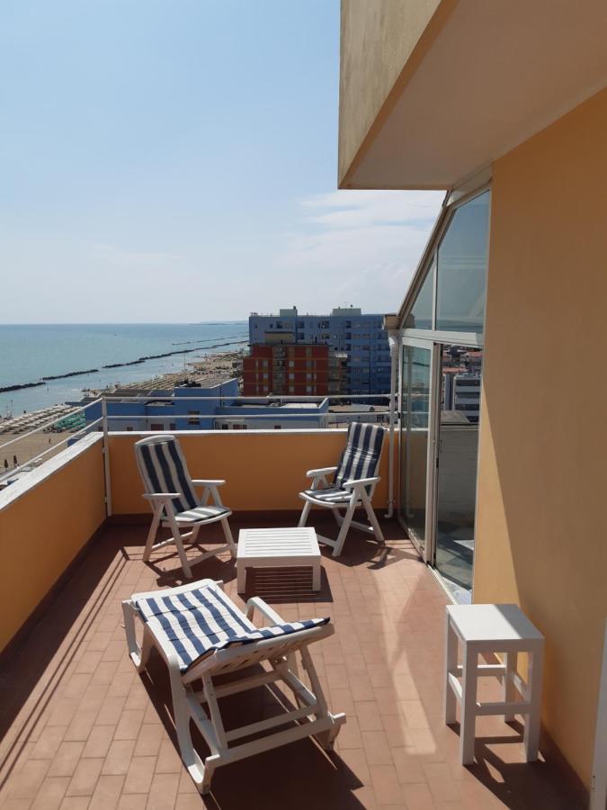 La Terrazza Sul Mare Apartment Montesilvano Exterior photo