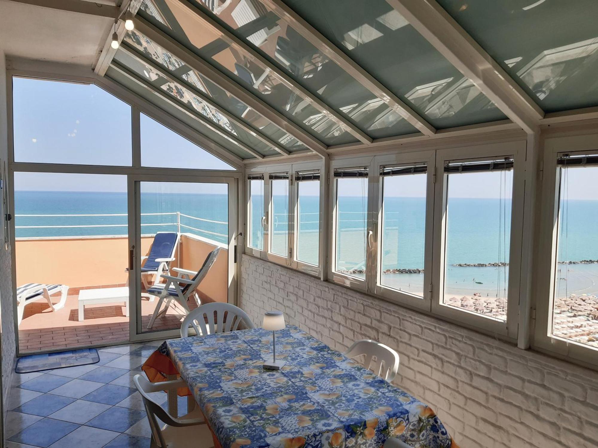 La Terrazza Sul Mare Apartment Montesilvano Exterior photo